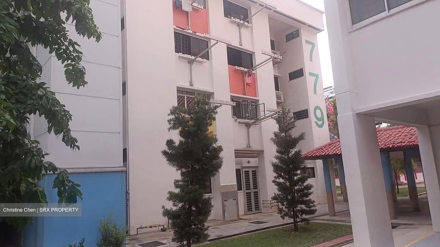 Yishun Avenue 2 (D27), Shop House #592814701